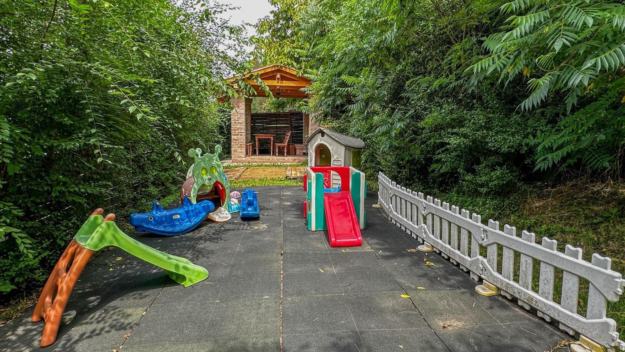 Fekete Rigo Vendeghaz Apartment เอ็กแกร์ซาโลก ภายนอก รูปภาพ