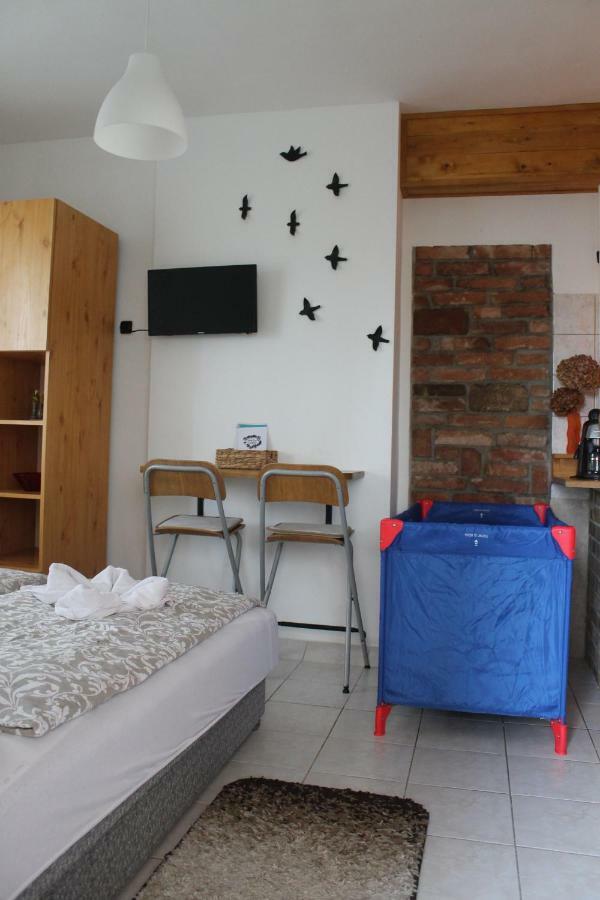 Fekete Rigo Vendeghaz Apartment เอ็กแกร์ซาโลก ภายนอก รูปภาพ
